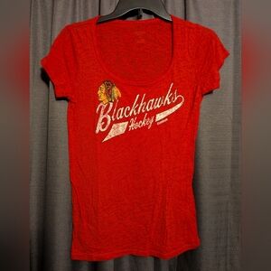 Reebok Women's Red Chicago Blackhawks Shirt Sz M